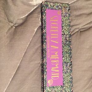 Secretly a mermaid pallet